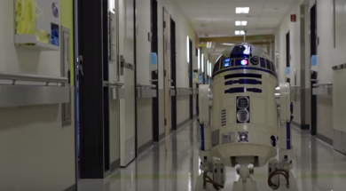 StarWars Visits the Kids at Los Angeles Children's Hospital